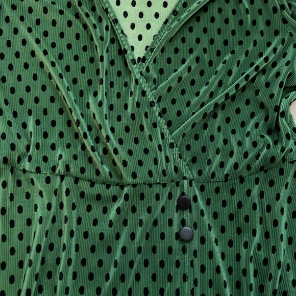 Green and Black Polk-a-Dot ASOS mid-length dress, size 18 - Picture 3 of 14